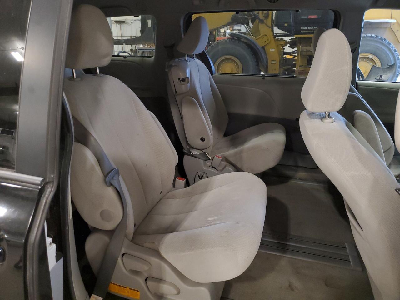 2012 TOYOTA SIENNA
