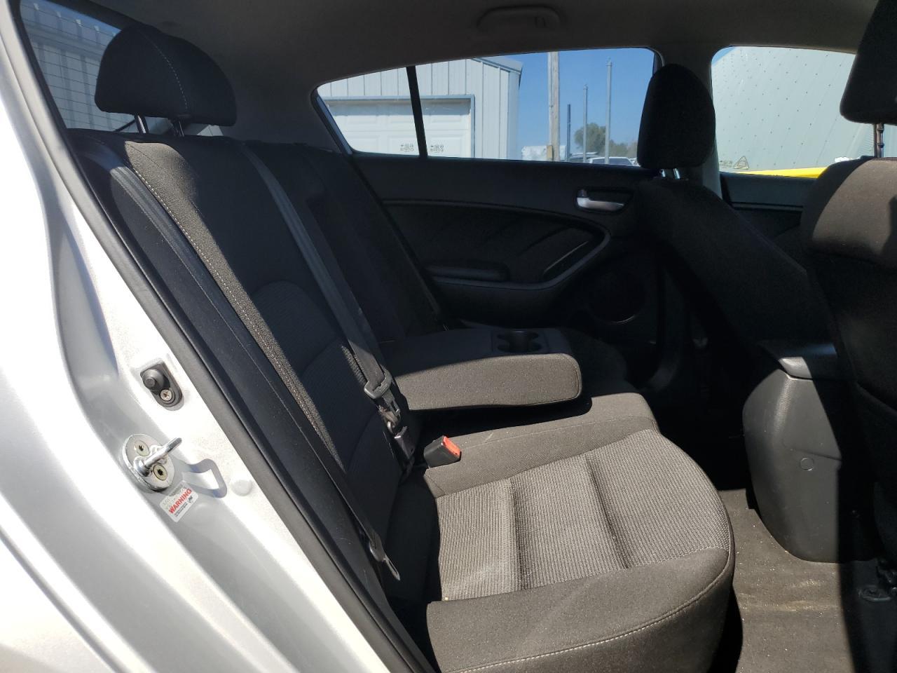 2017 KIA FORTE