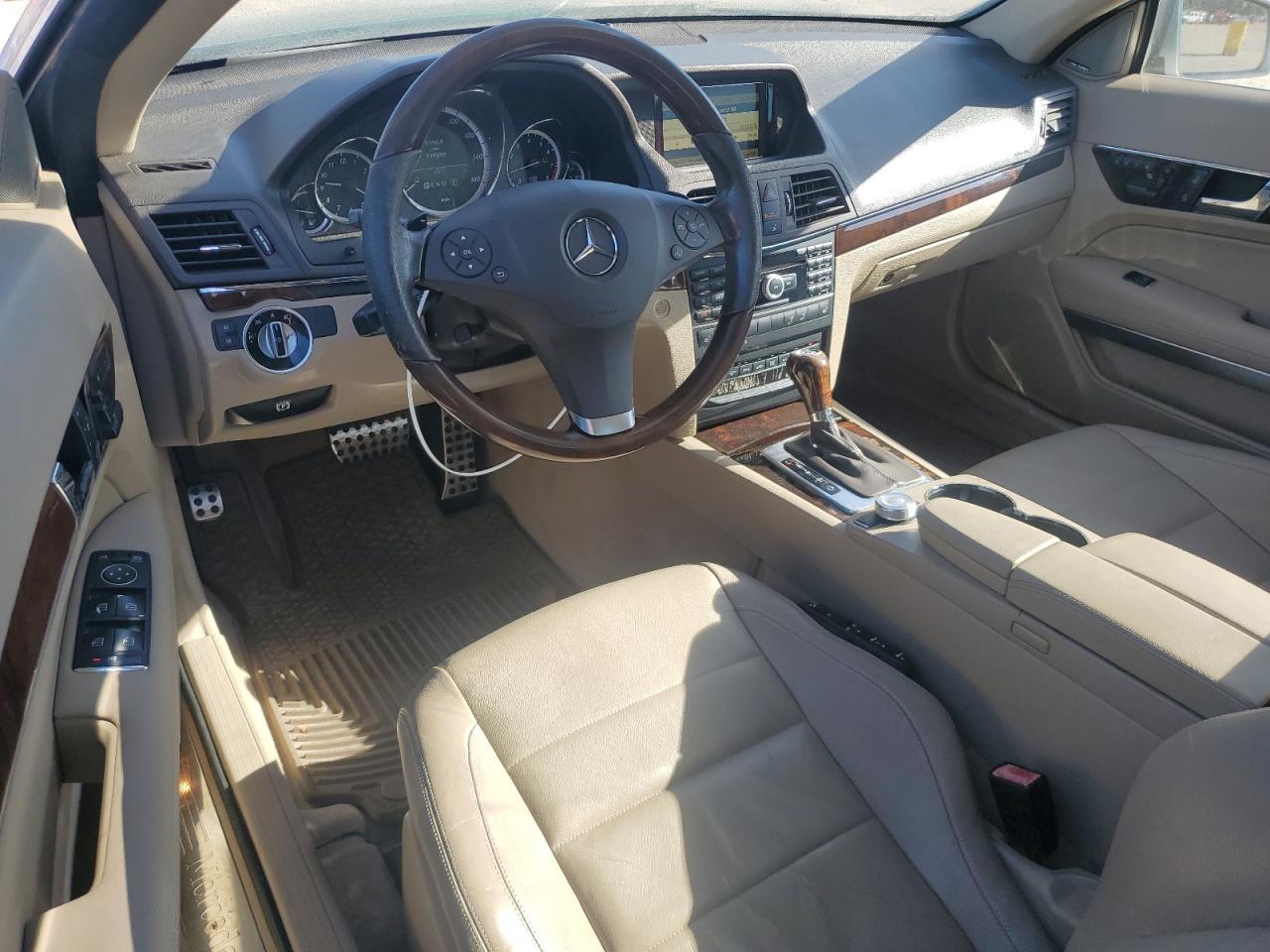 2011 MERCEDES-BENZ E-Class