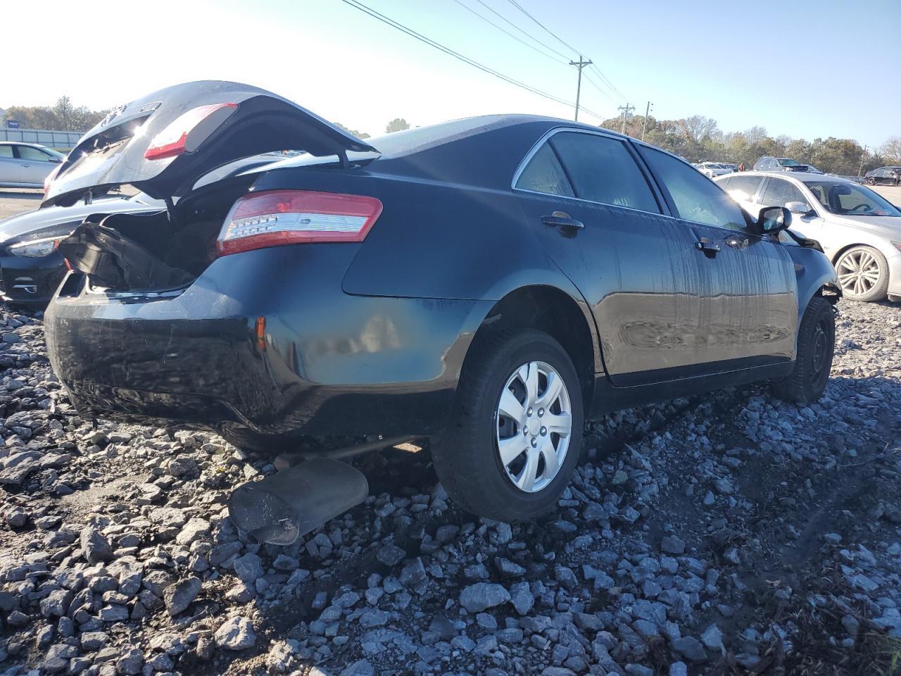 2011 TOYOTA CAMRY