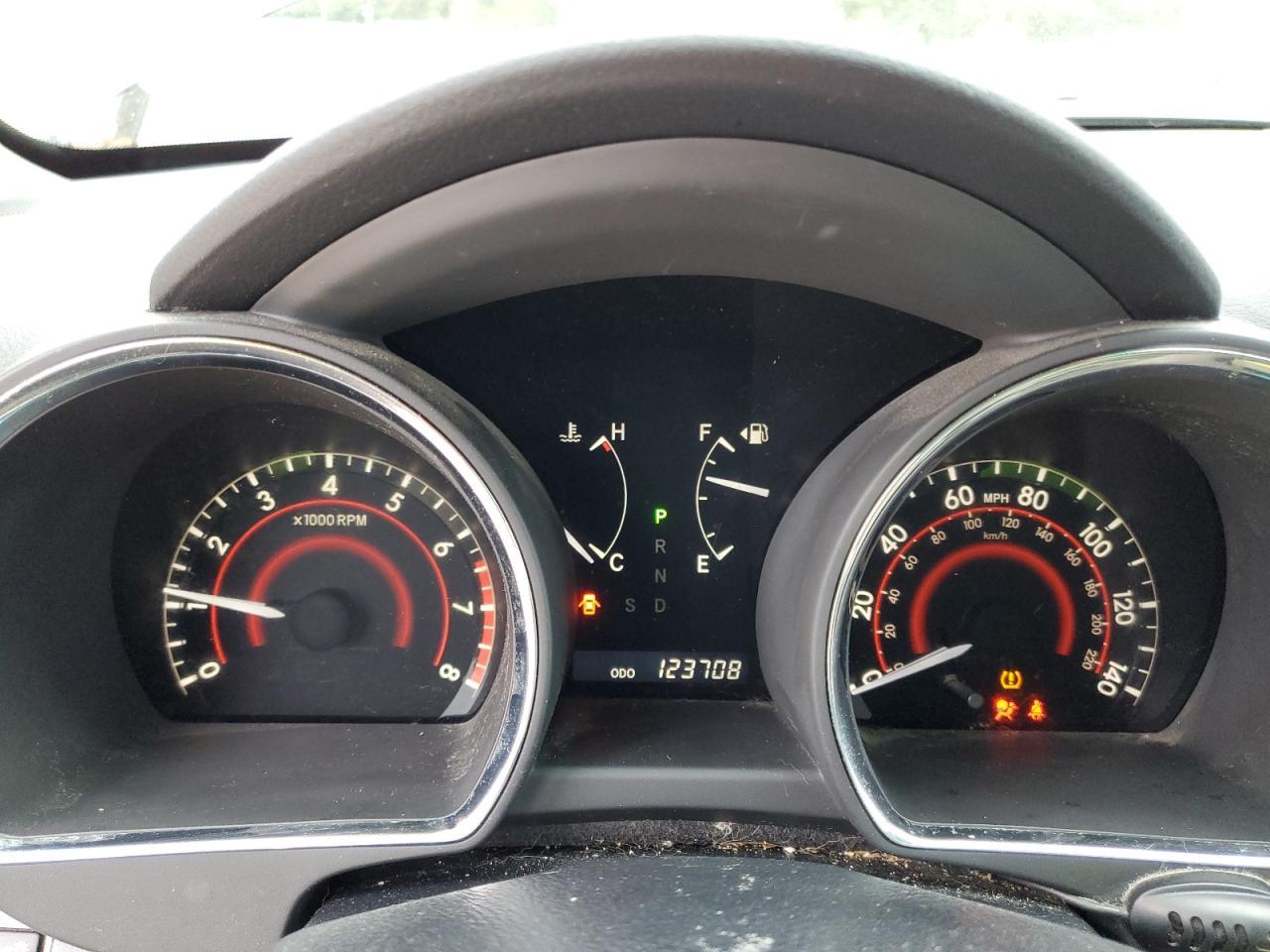 2010 TOYOTA HIGHLANDER