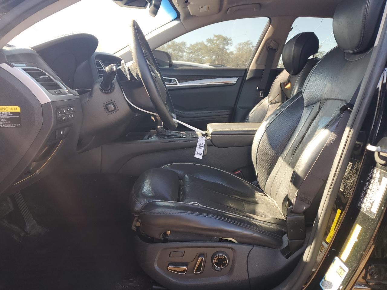 2015 HYUNDAI GENESIS