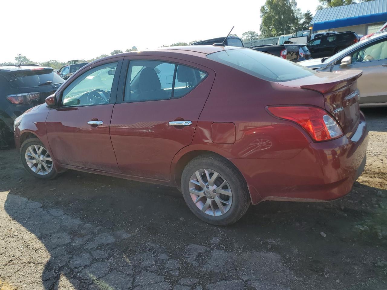 2018 NISSAN VERSA