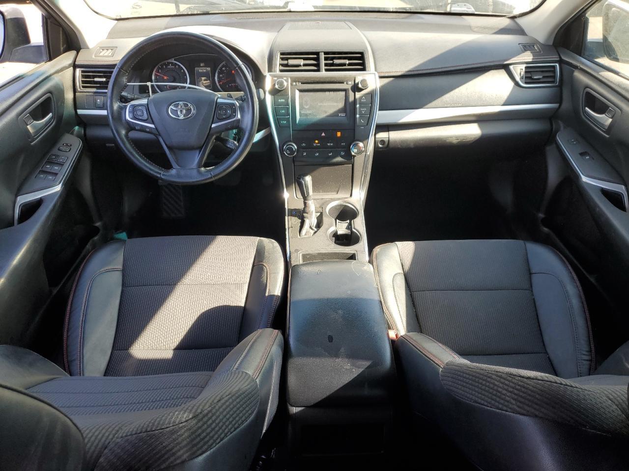 2016 TOYOTA CAMRY