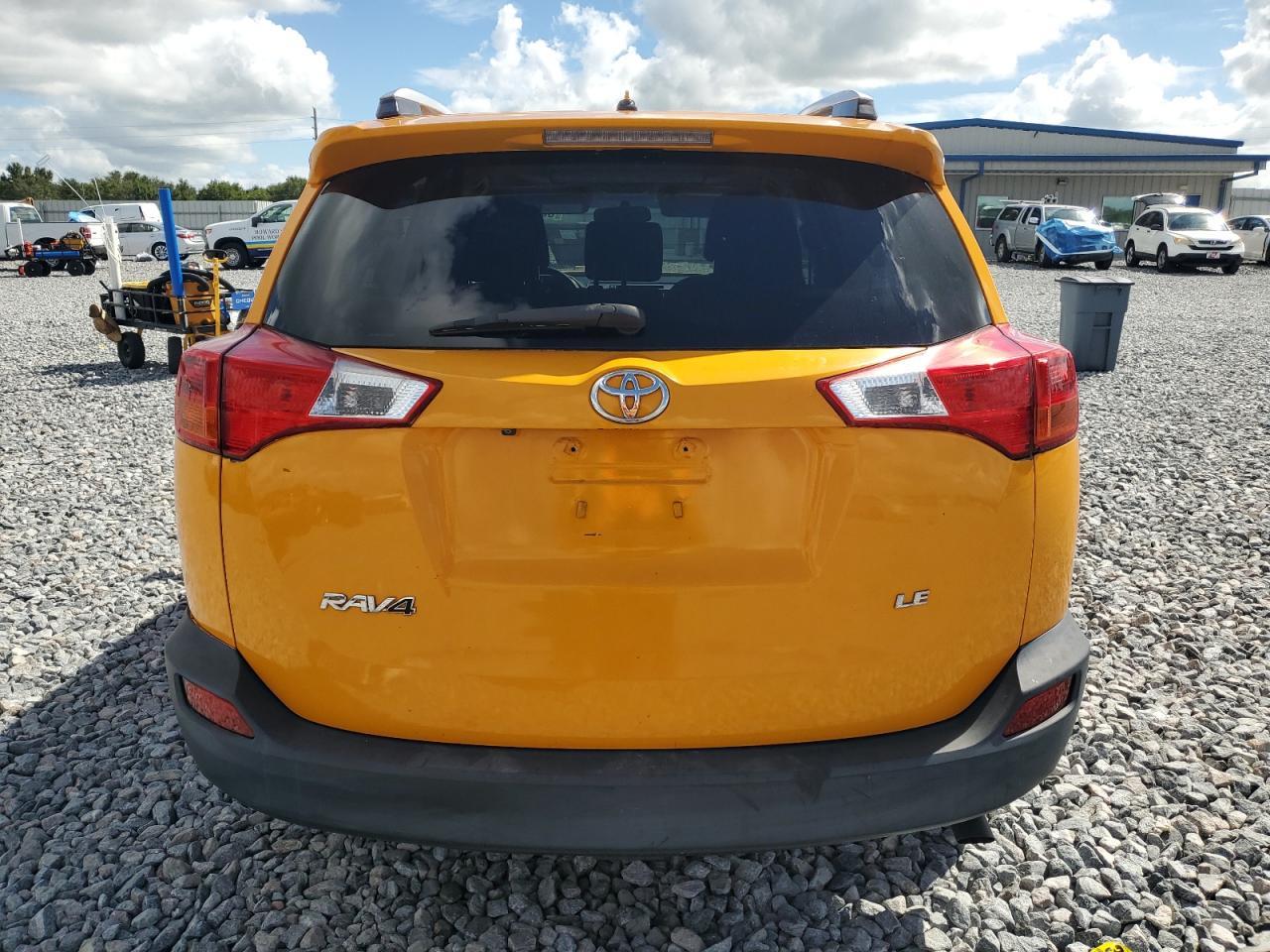 2015 TOYOTA RAV4