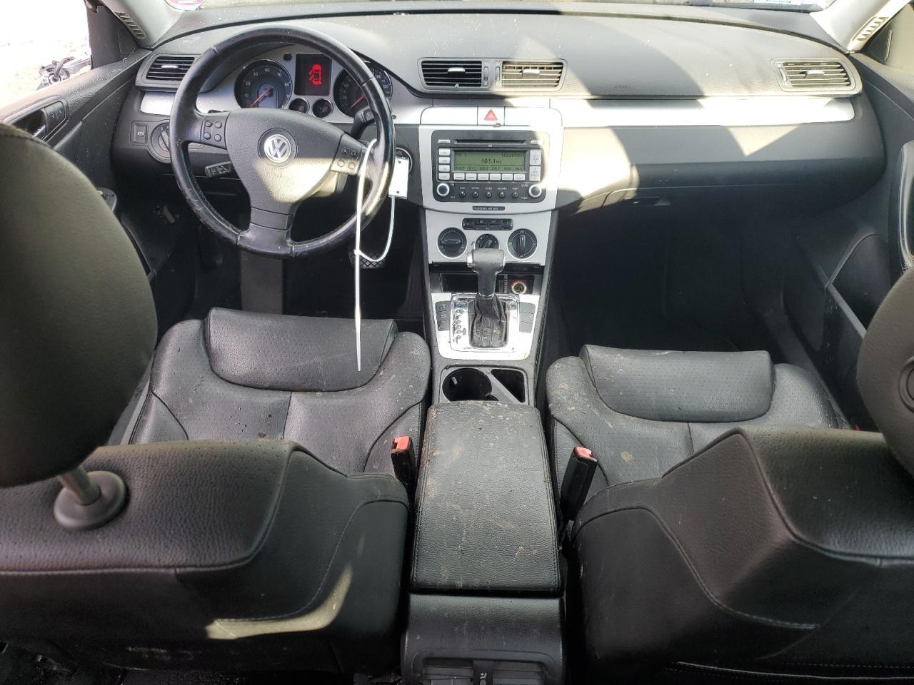 2008 VOLKSWAGEN Passat