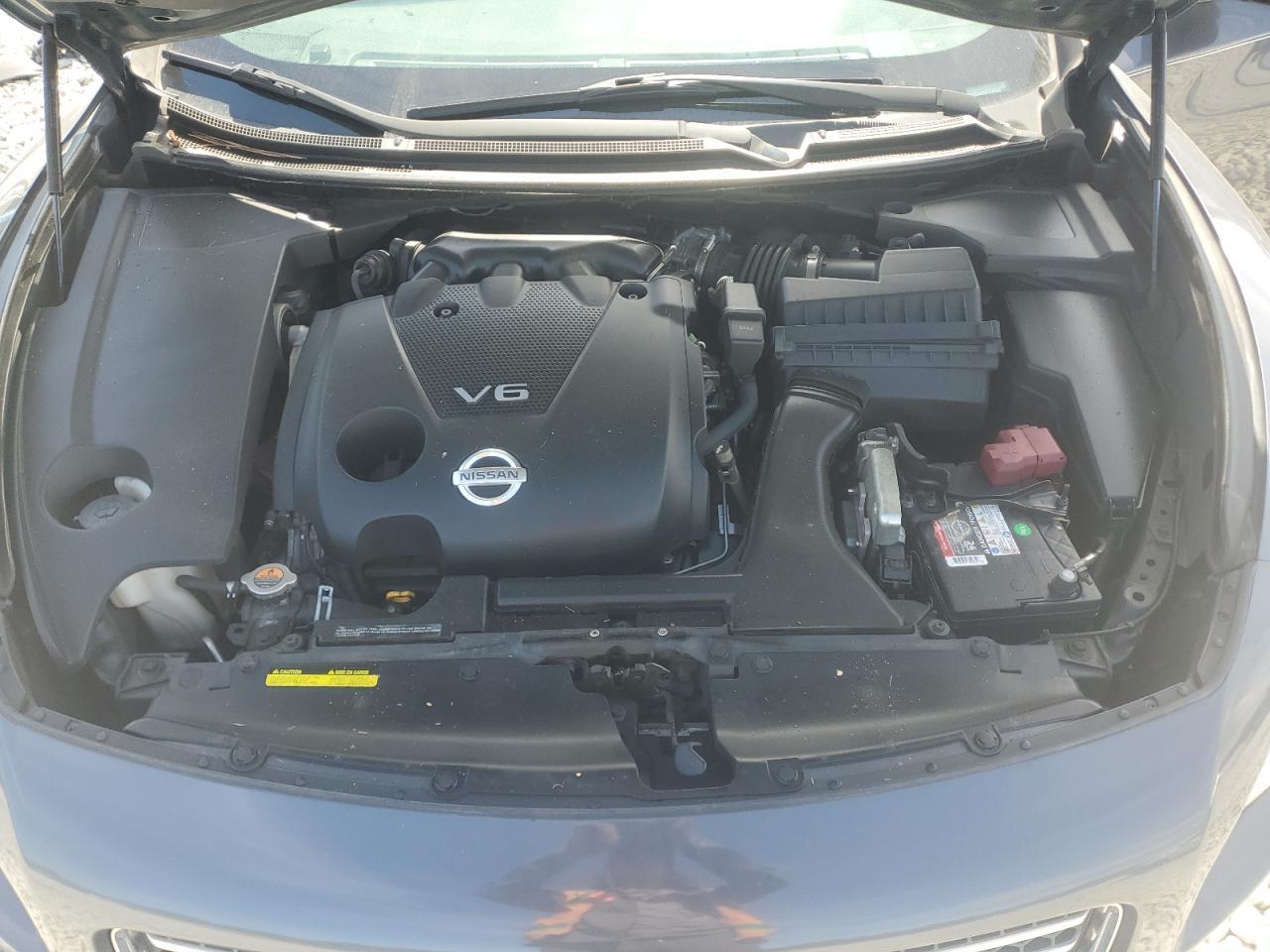 2010 NISSAN Maxima