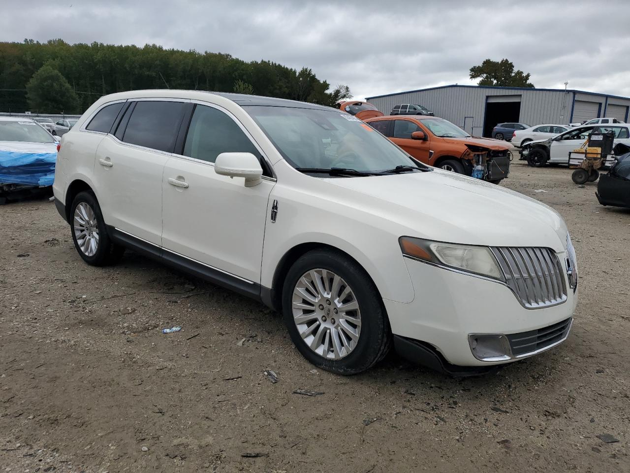 2012 LINCOLN MKT