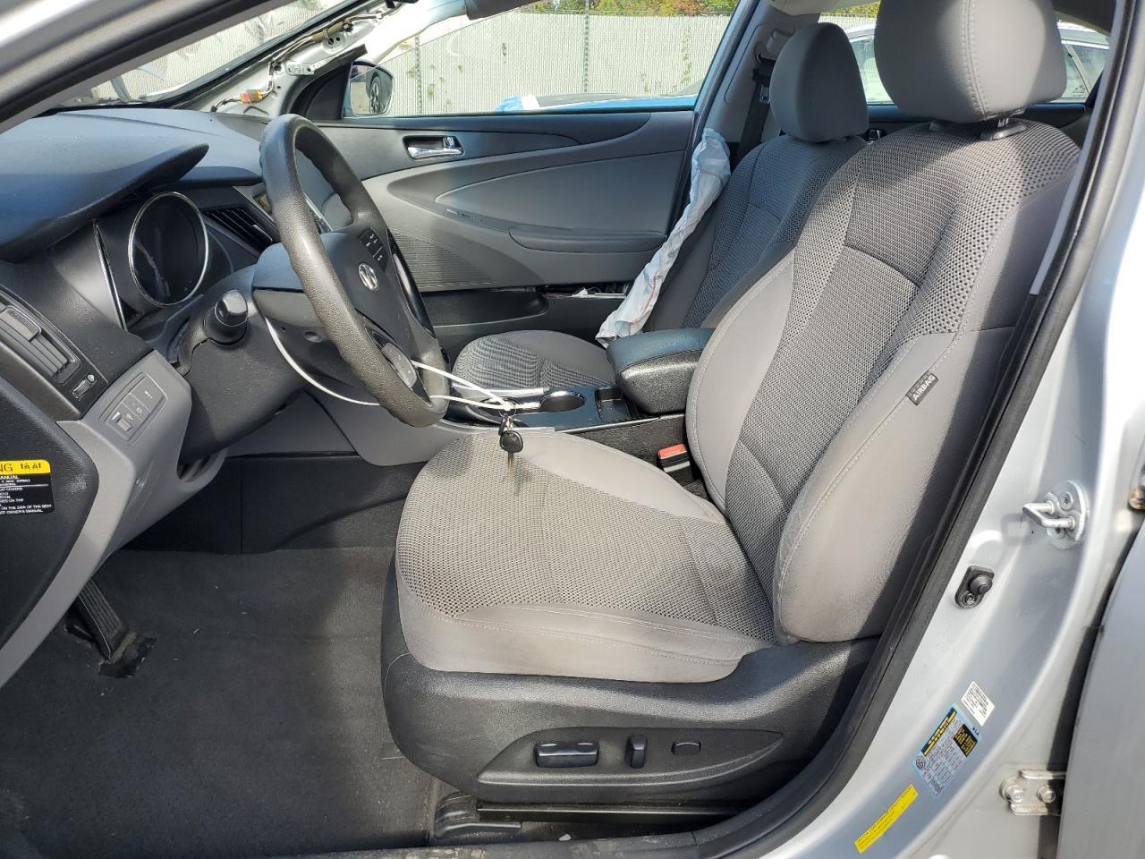 2012 HYUNDAI SONATA