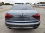 2017 VOLKSWAGEN Passat
