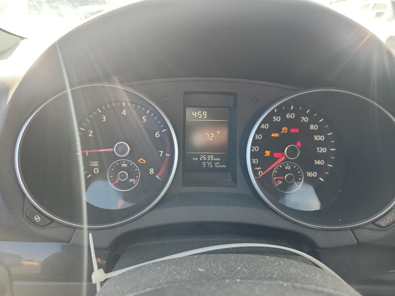 2011 VOLKSWAGEN JETTA