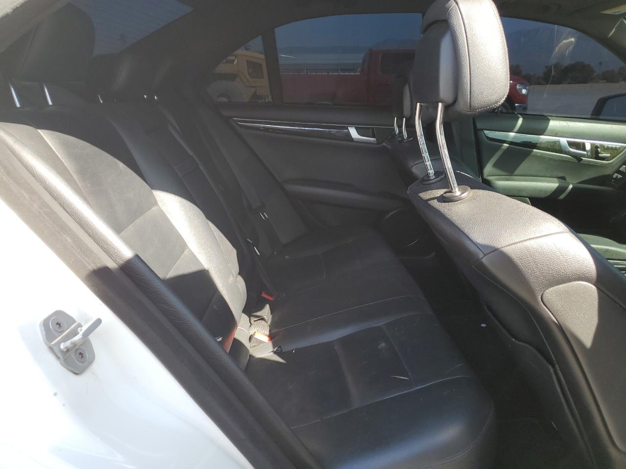 2012 MERCEDES-BENZ C-CLASS