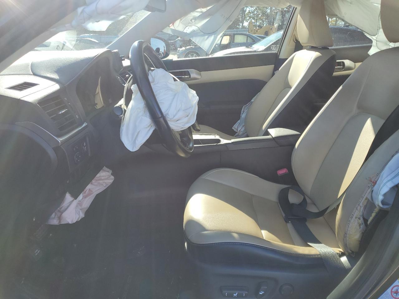 2015 LEXUS CT 200