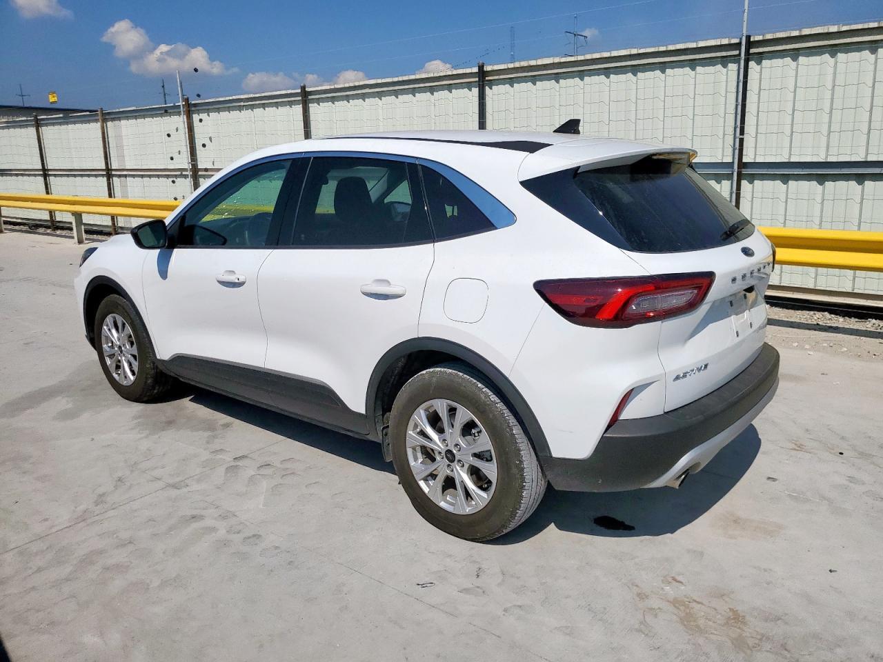 2023 FORD ESCAPE