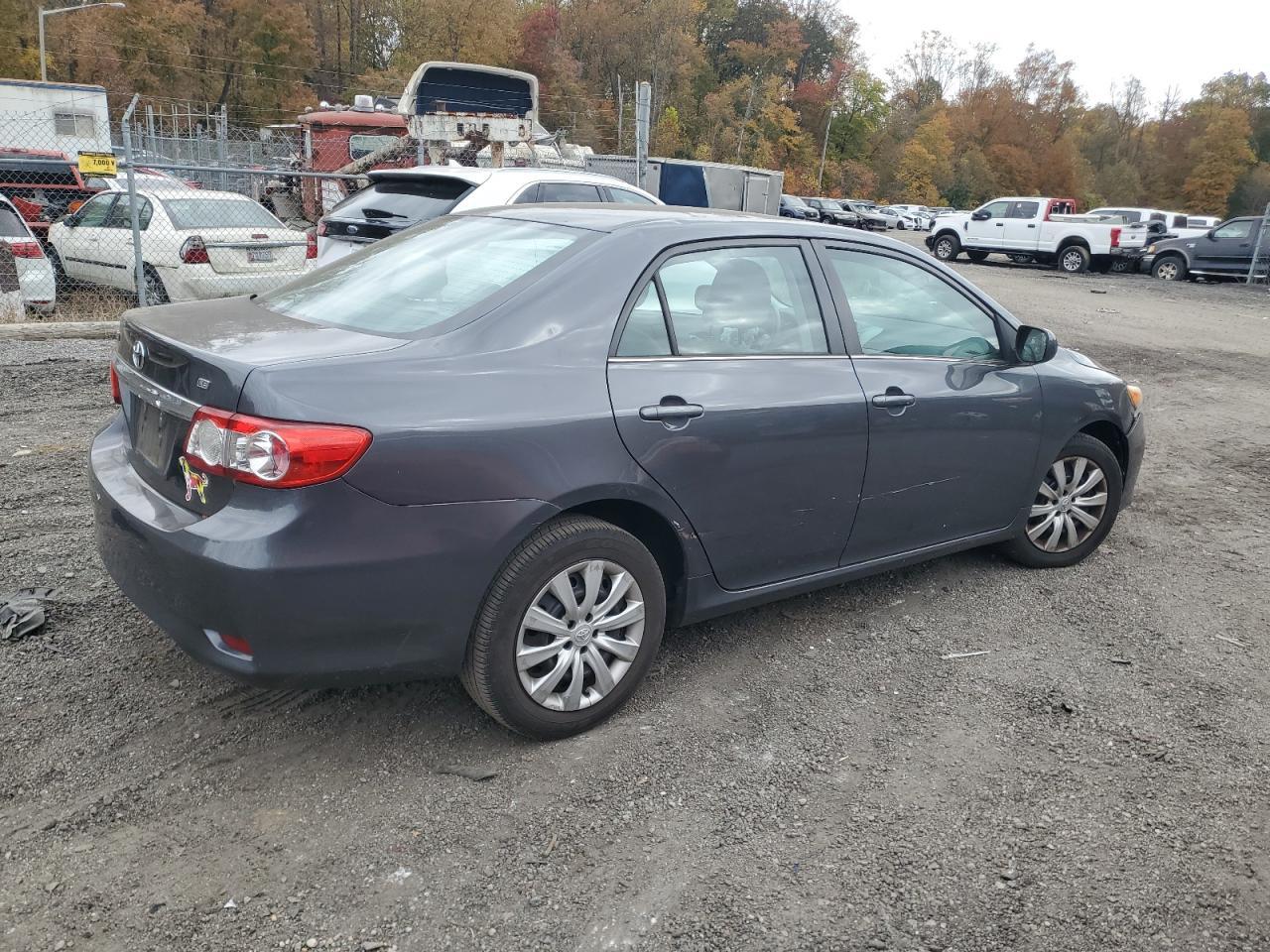 2013 TOYOTA COROLLA