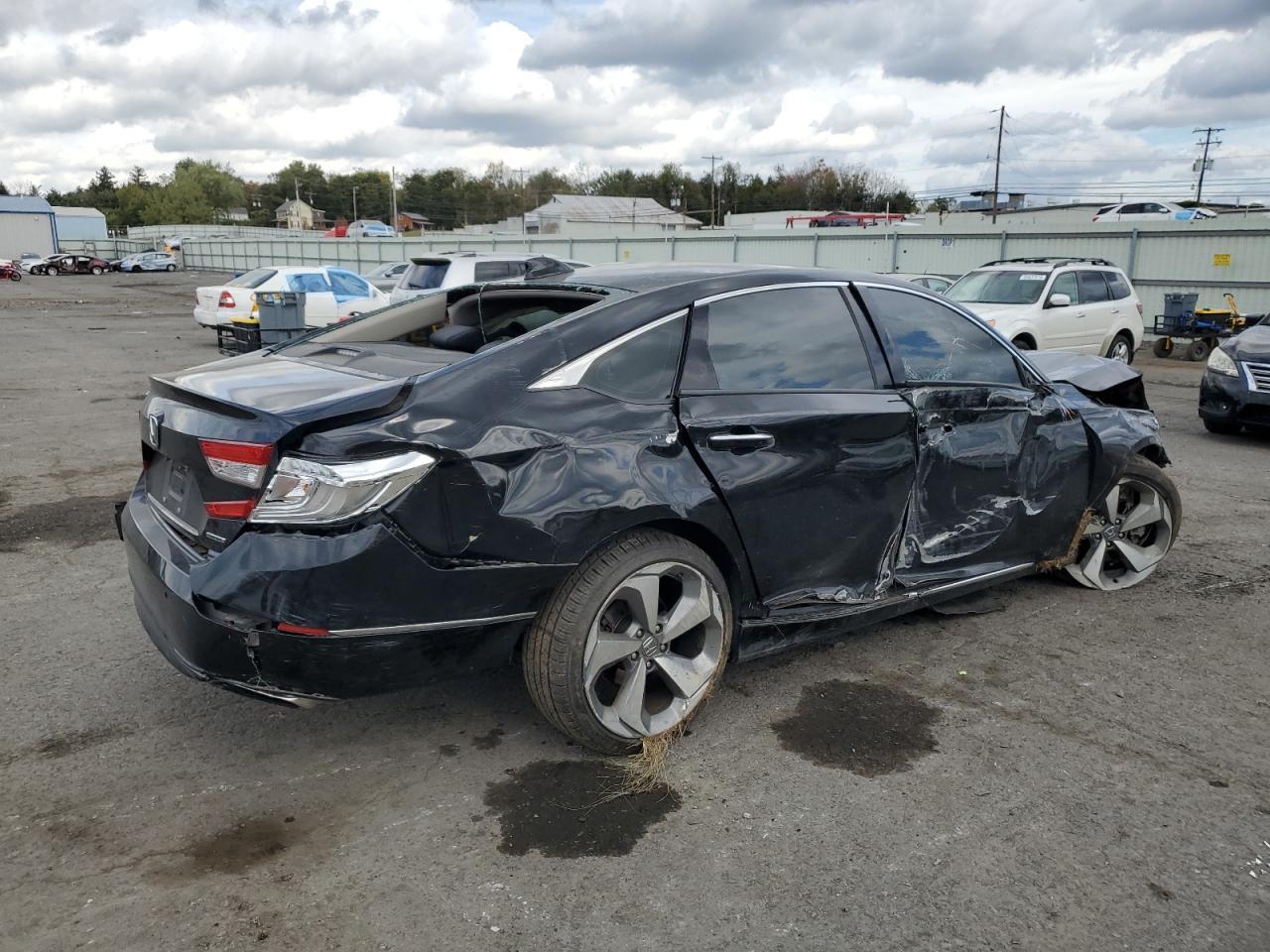 2018 HONDA ACCORD