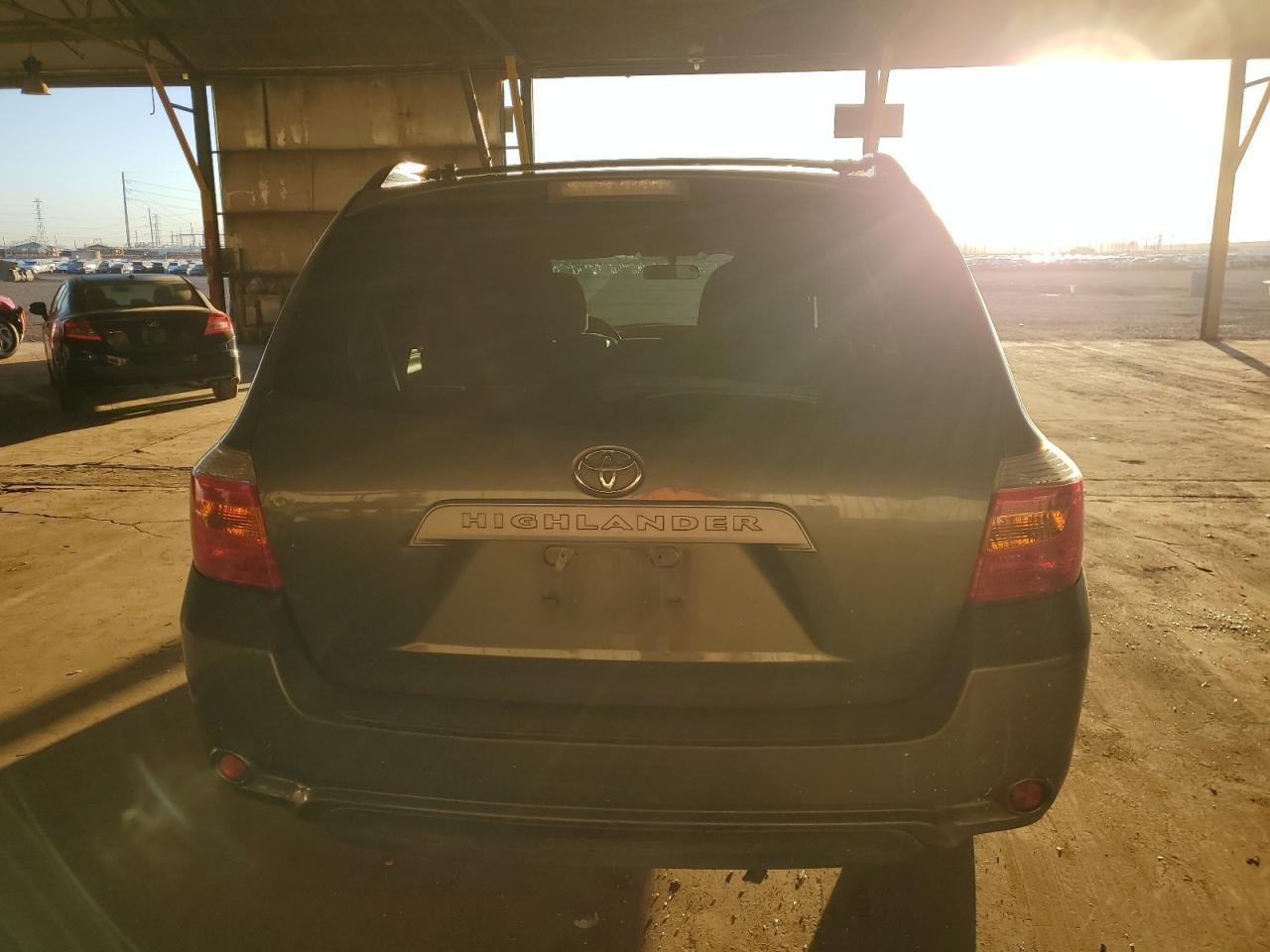 2010 TOYOTA HIGHLANDER