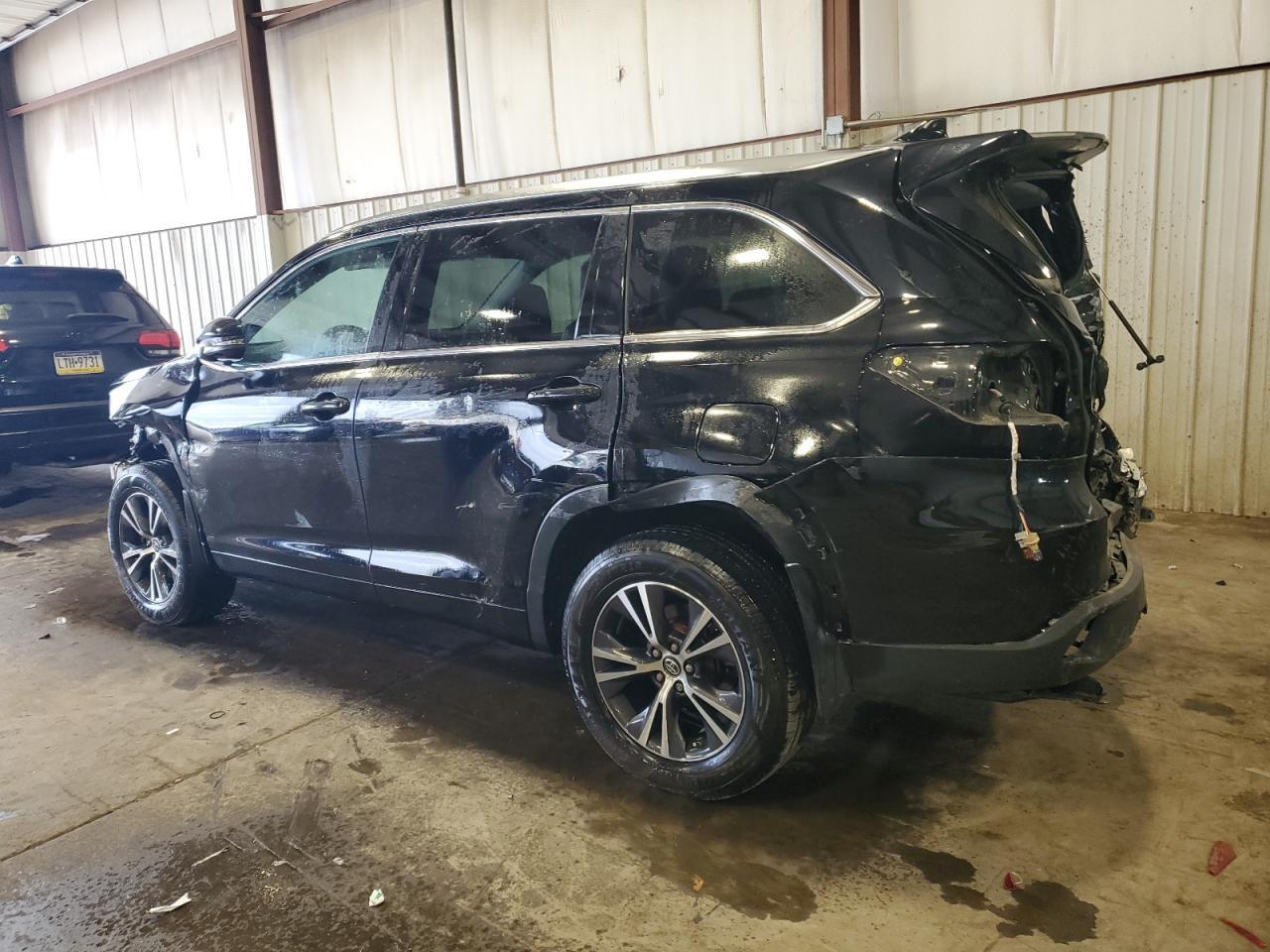 2016 TOYOTA HIGHLANDER