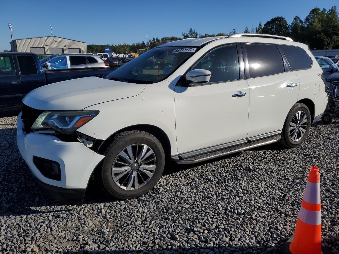 2017 NISSAN PATHFINDER