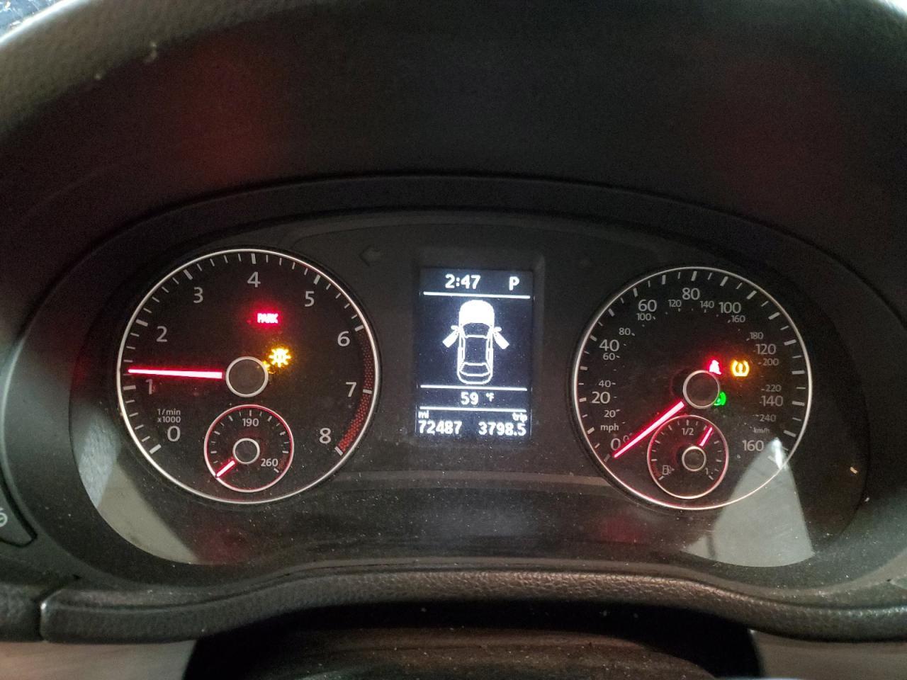2014 VOLKSWAGEN Passat