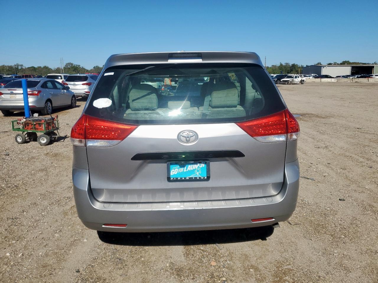 2013 TOYOTA SIENNA