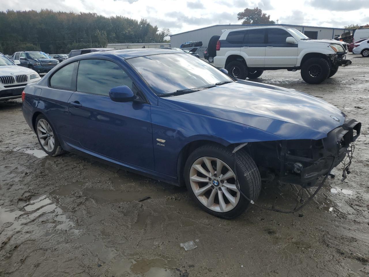 2011 BMW 3 SERIES