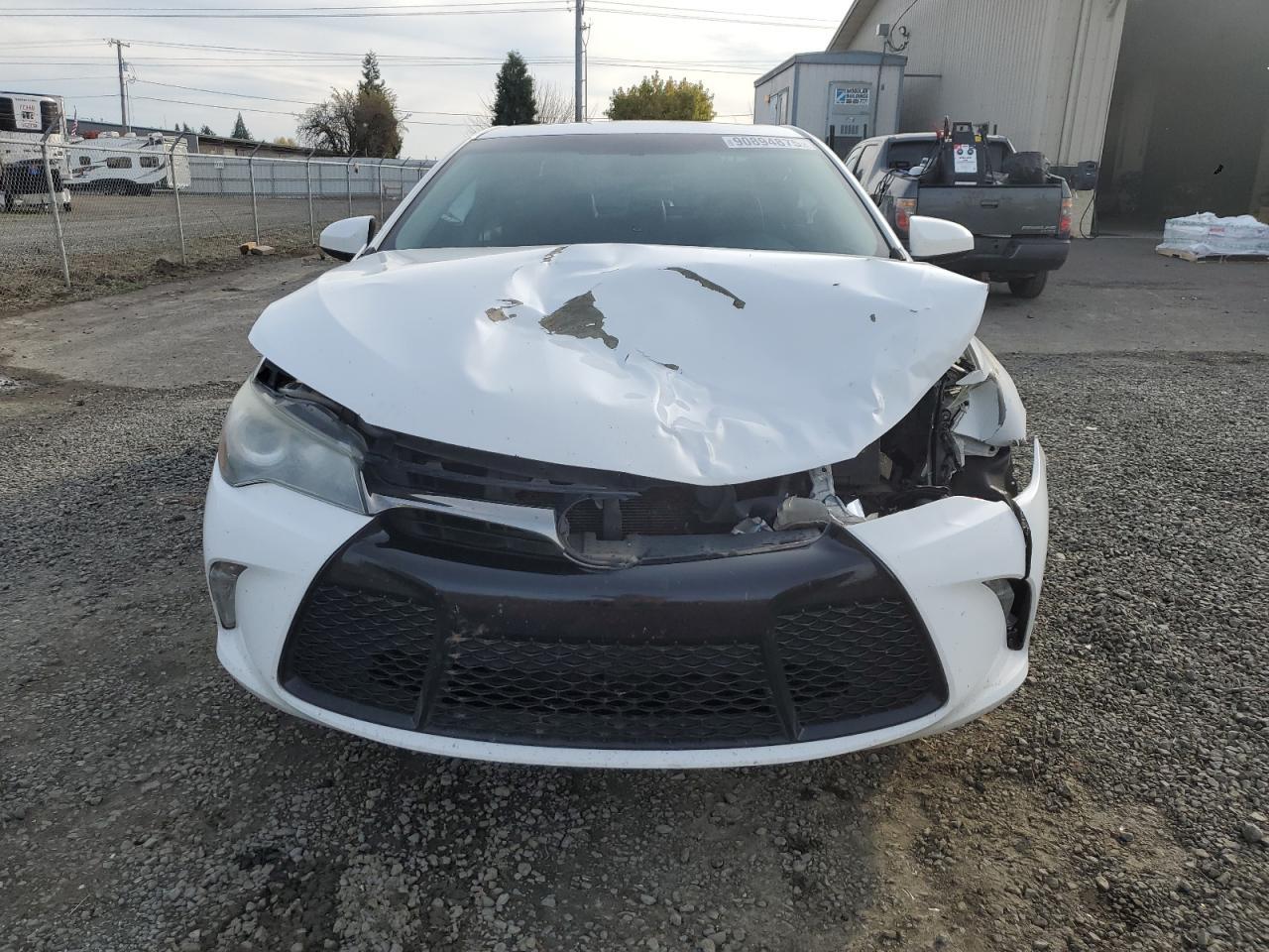 2016 TOYOTA CAMRY