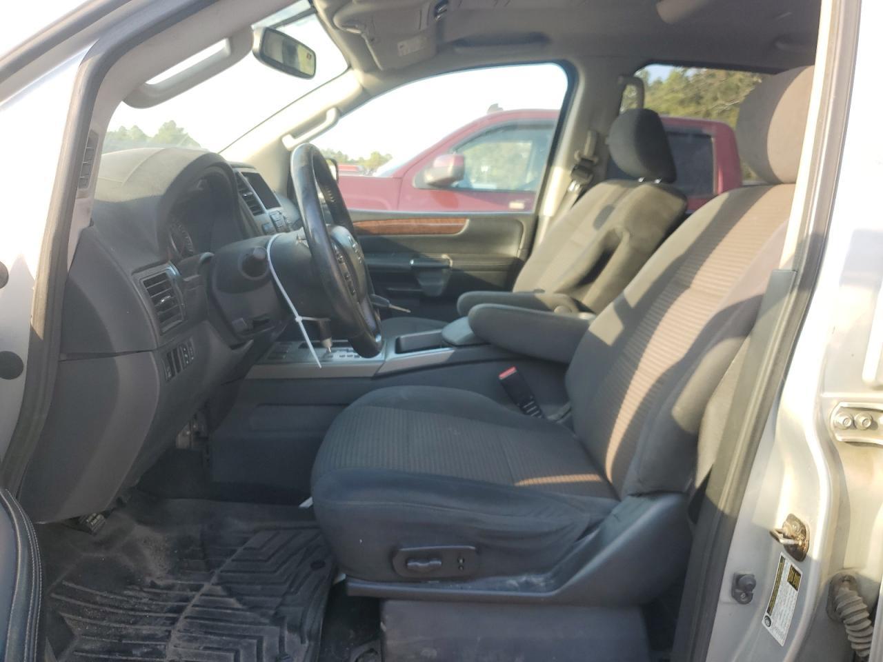 2014 NISSAN Armada