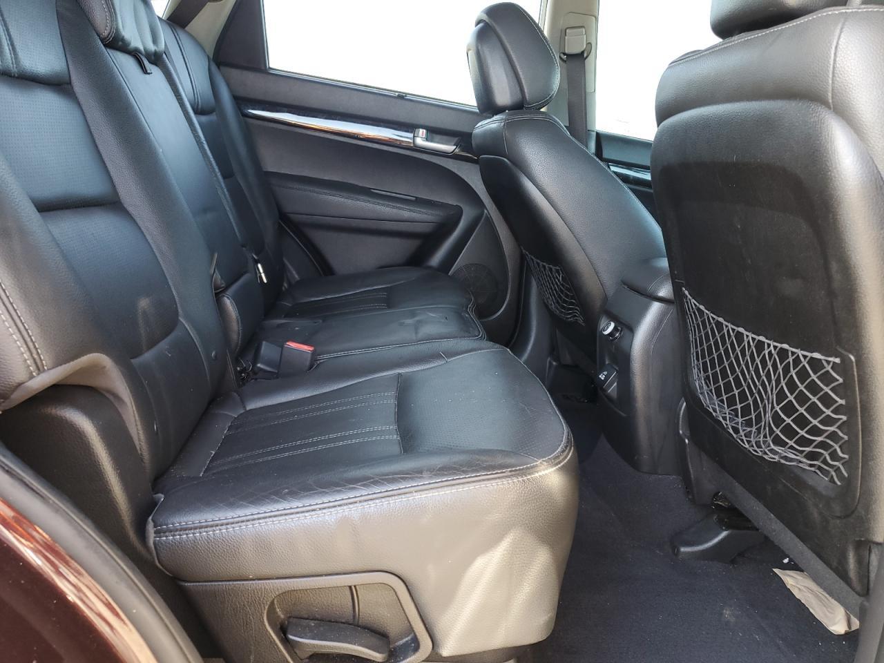 2014 KIA SORENTO
