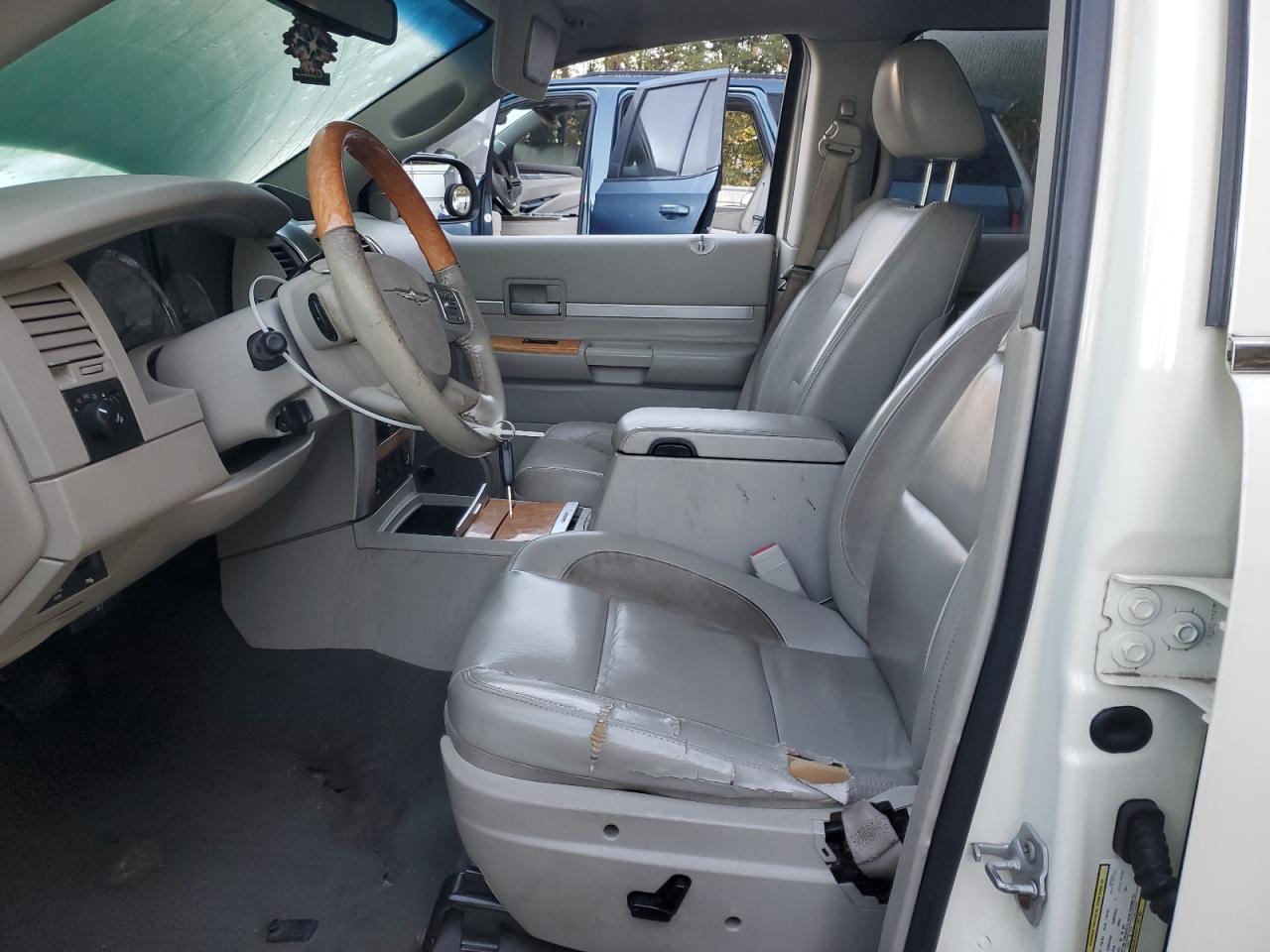 2008 CHRYSLER Aspen