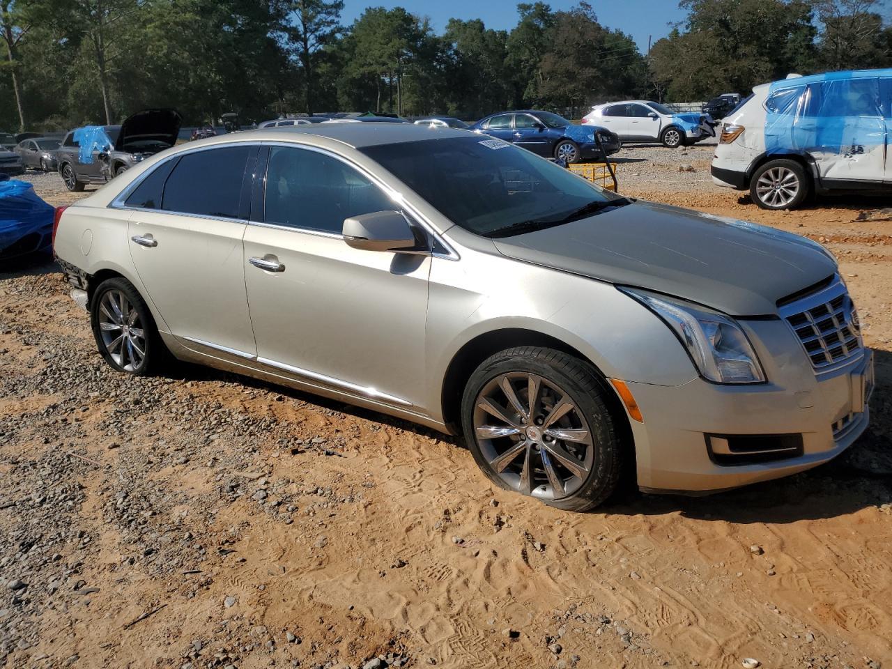 2013 CADILLAC XTS