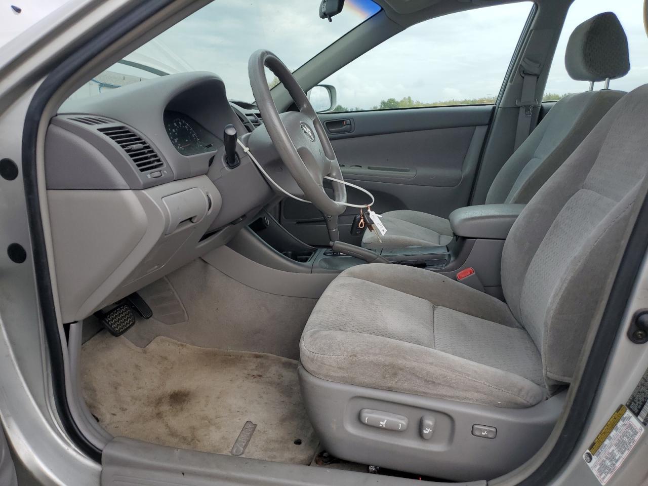 2004 TOYOTA CAMRY