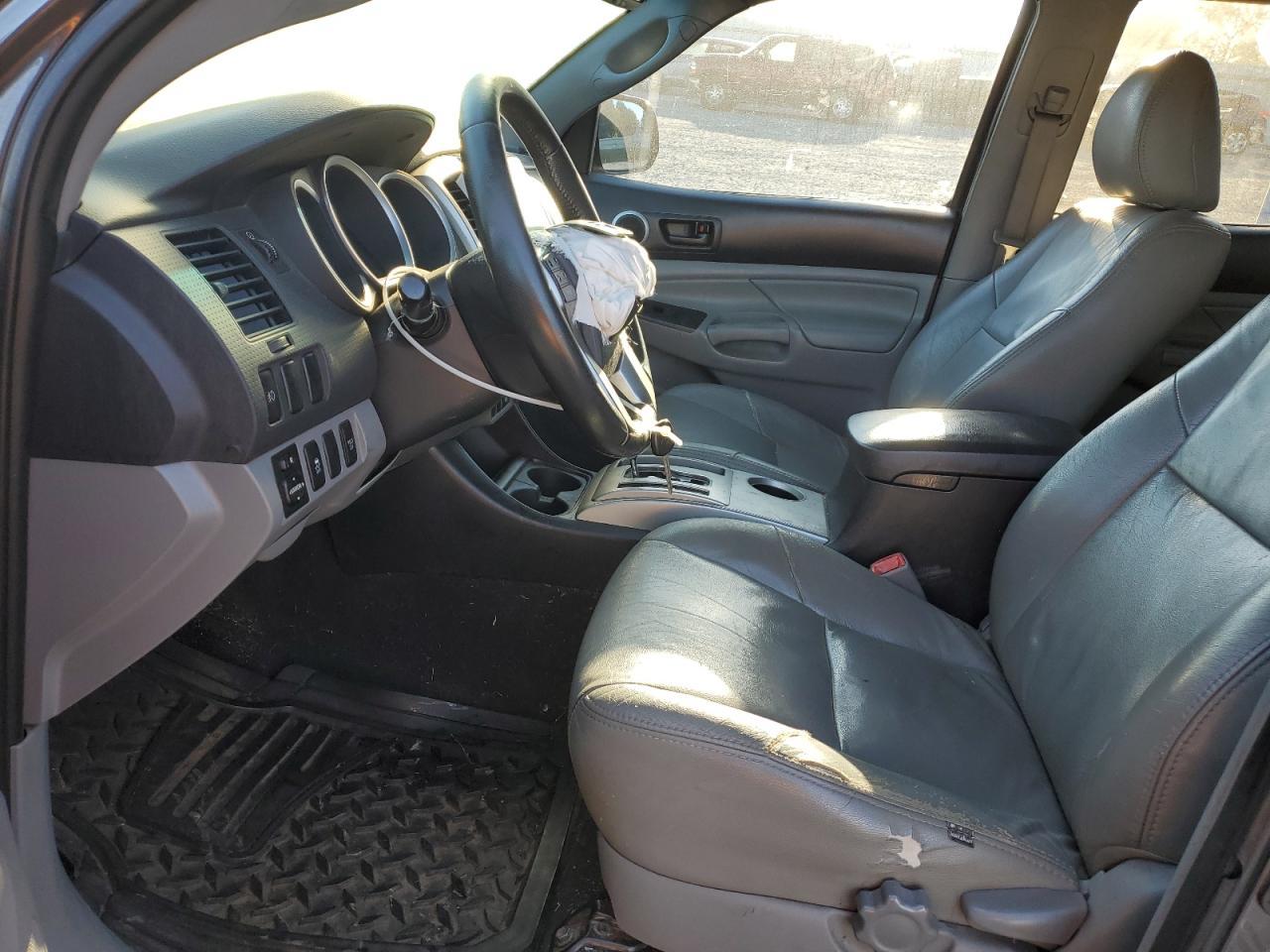 2012 TOYOTA TACOMA