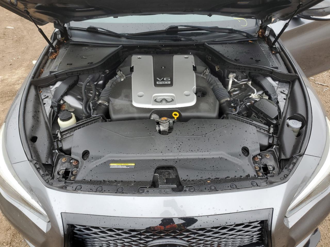 2015 INFINITI Q50
