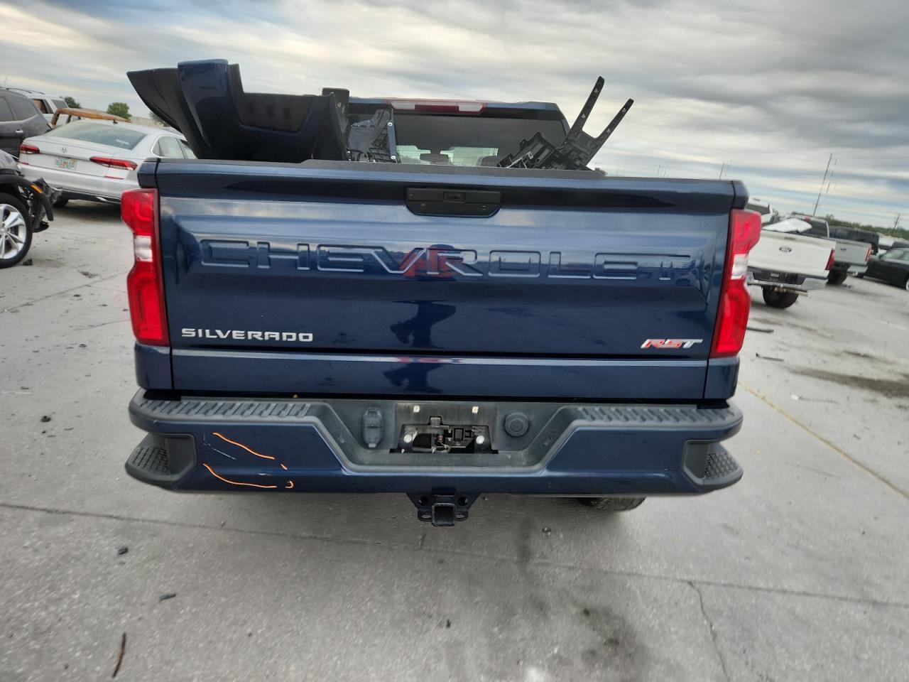 2022 CHEVROLET Silverado