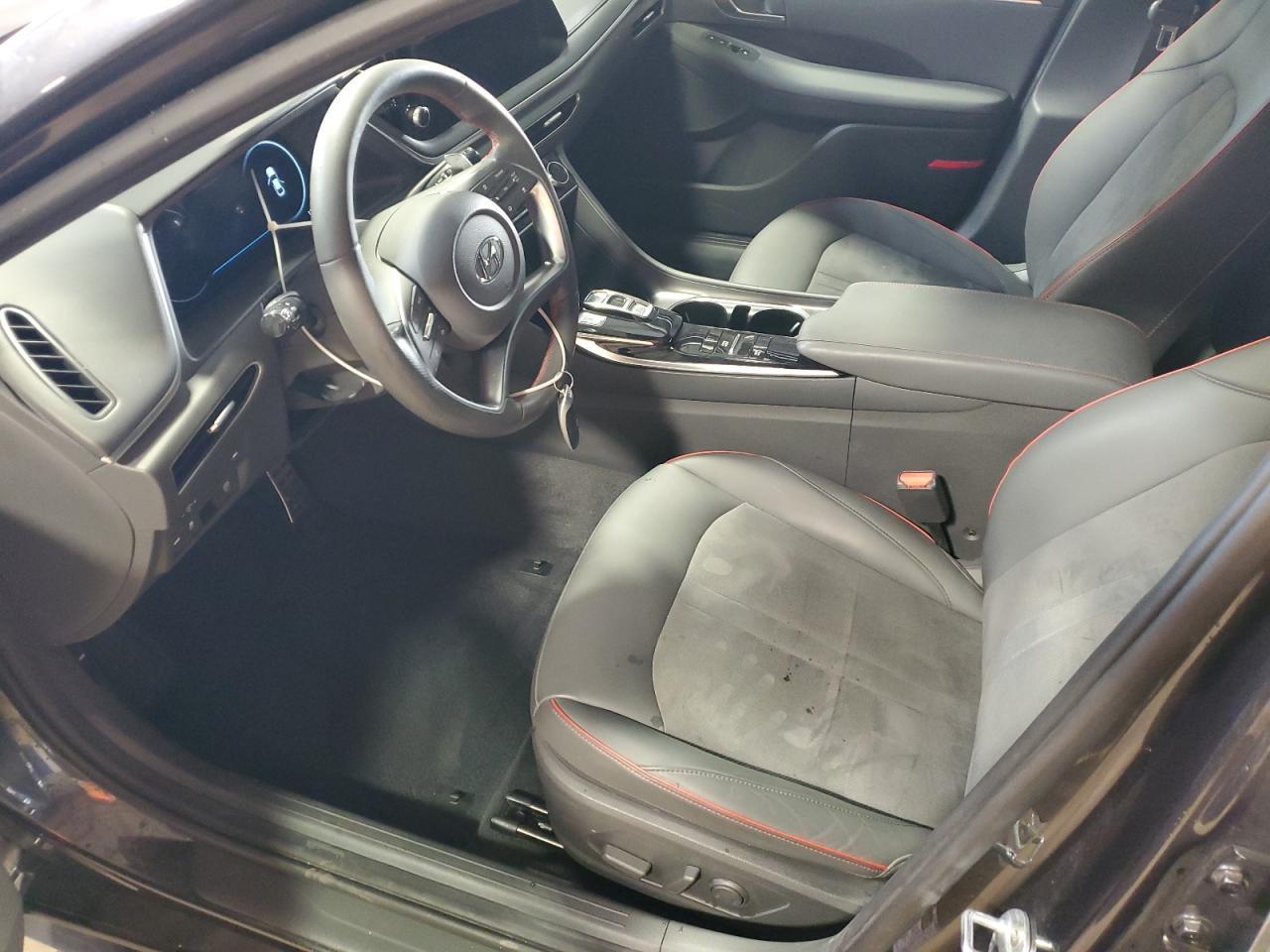 2022 HYUNDAI SONATA