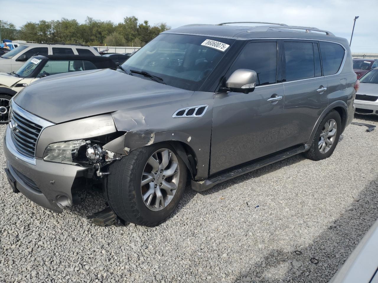 2012 INFINITI QX56