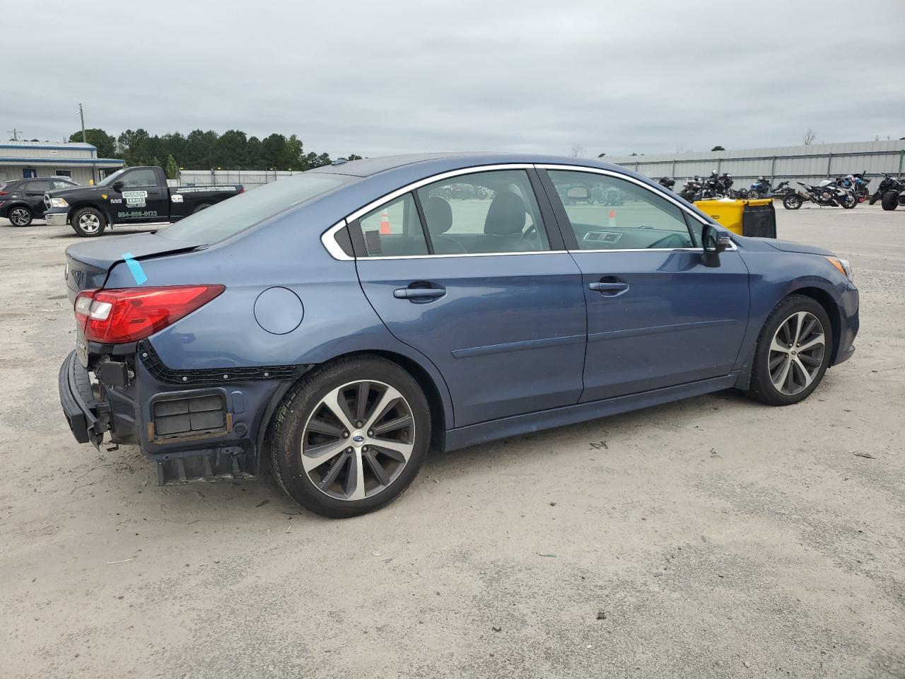 2015 SUBARU Legacy