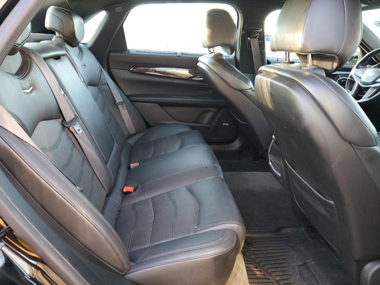 2017 CADILLAC CT6