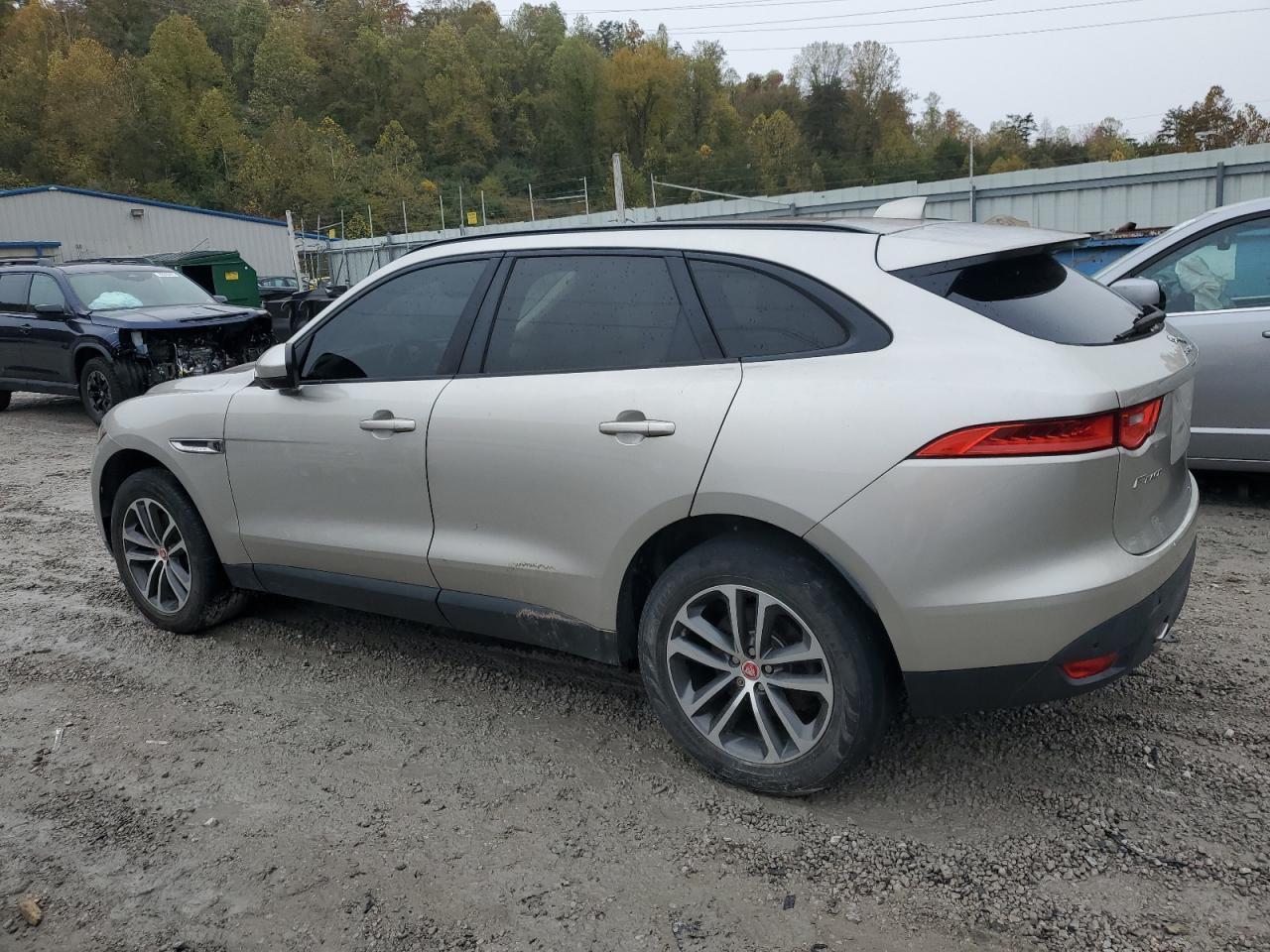 2017 JAGUAR F-Pace