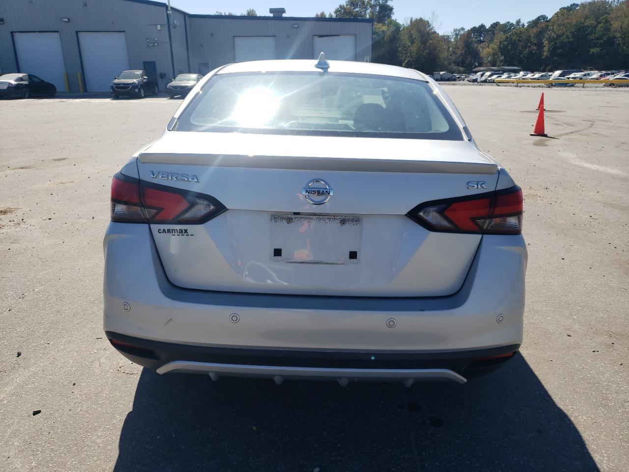 2020 NISSAN VERSA