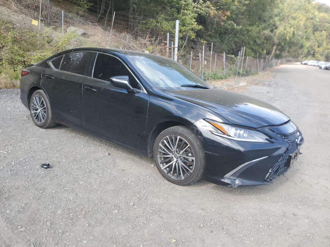2023 LEXUS Es