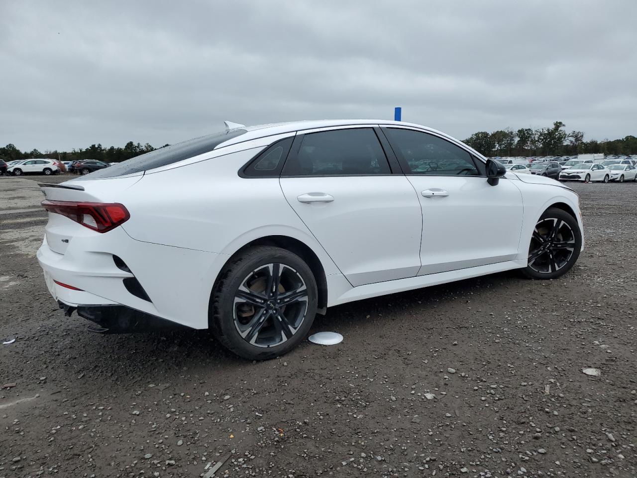 2022 KIA K5