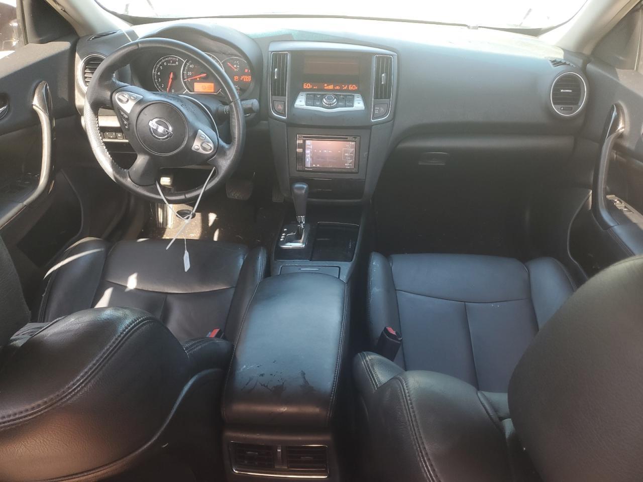 2010 NISSAN Maxima