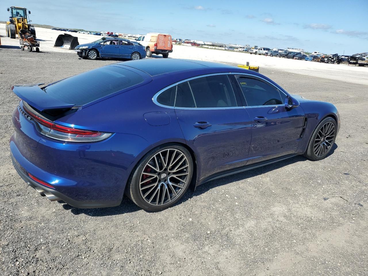 2021 PORSCHE Panamera