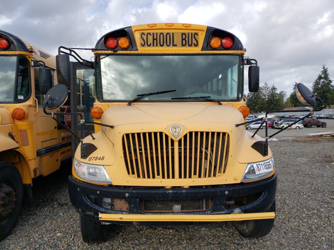 2009 IC CORPORATION 3000 Ce