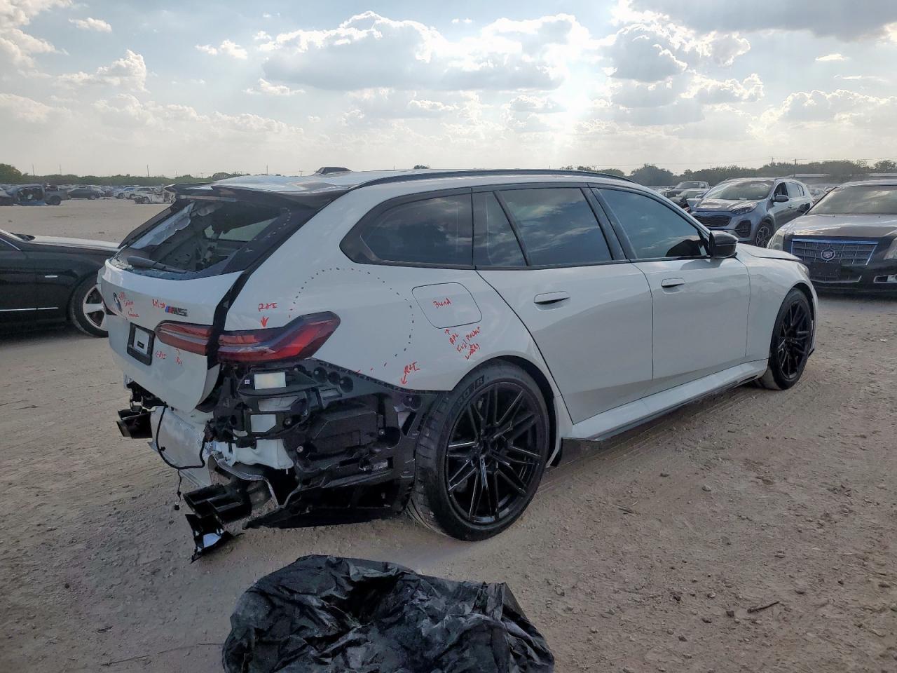 2025 BMW M5
