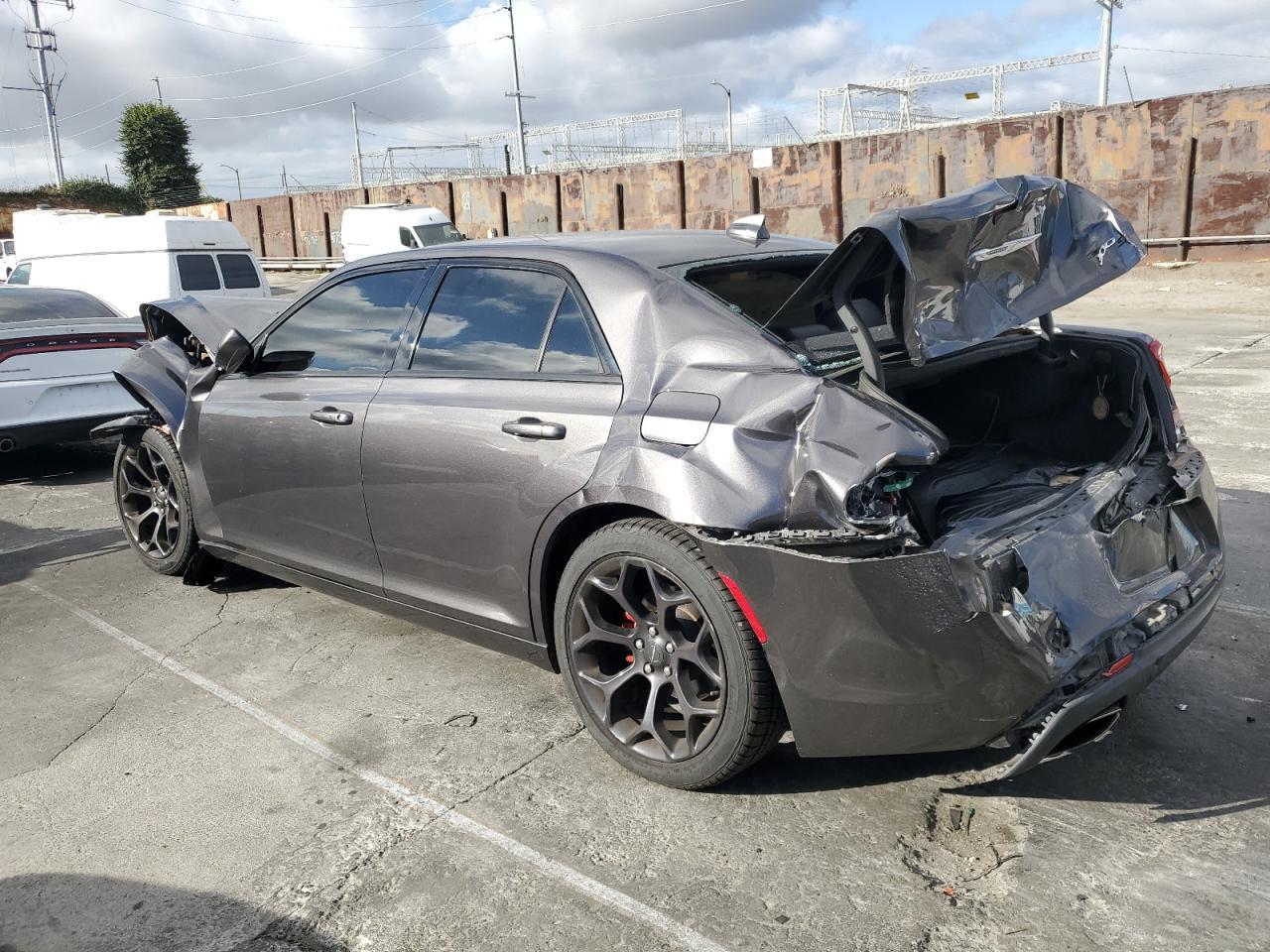 2019 CHRYSLER 300