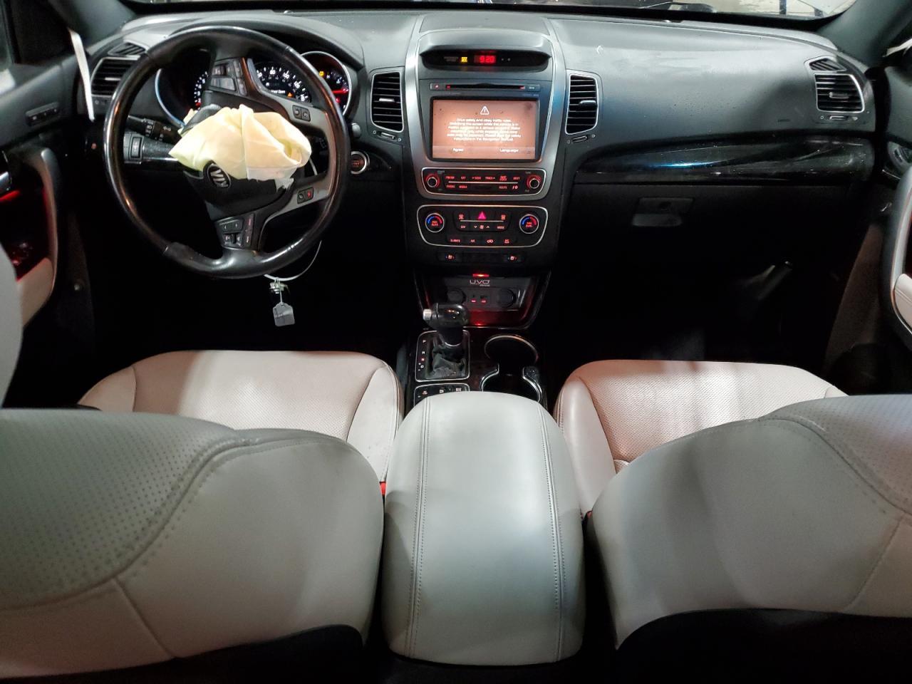 2014 KIA SORENTO