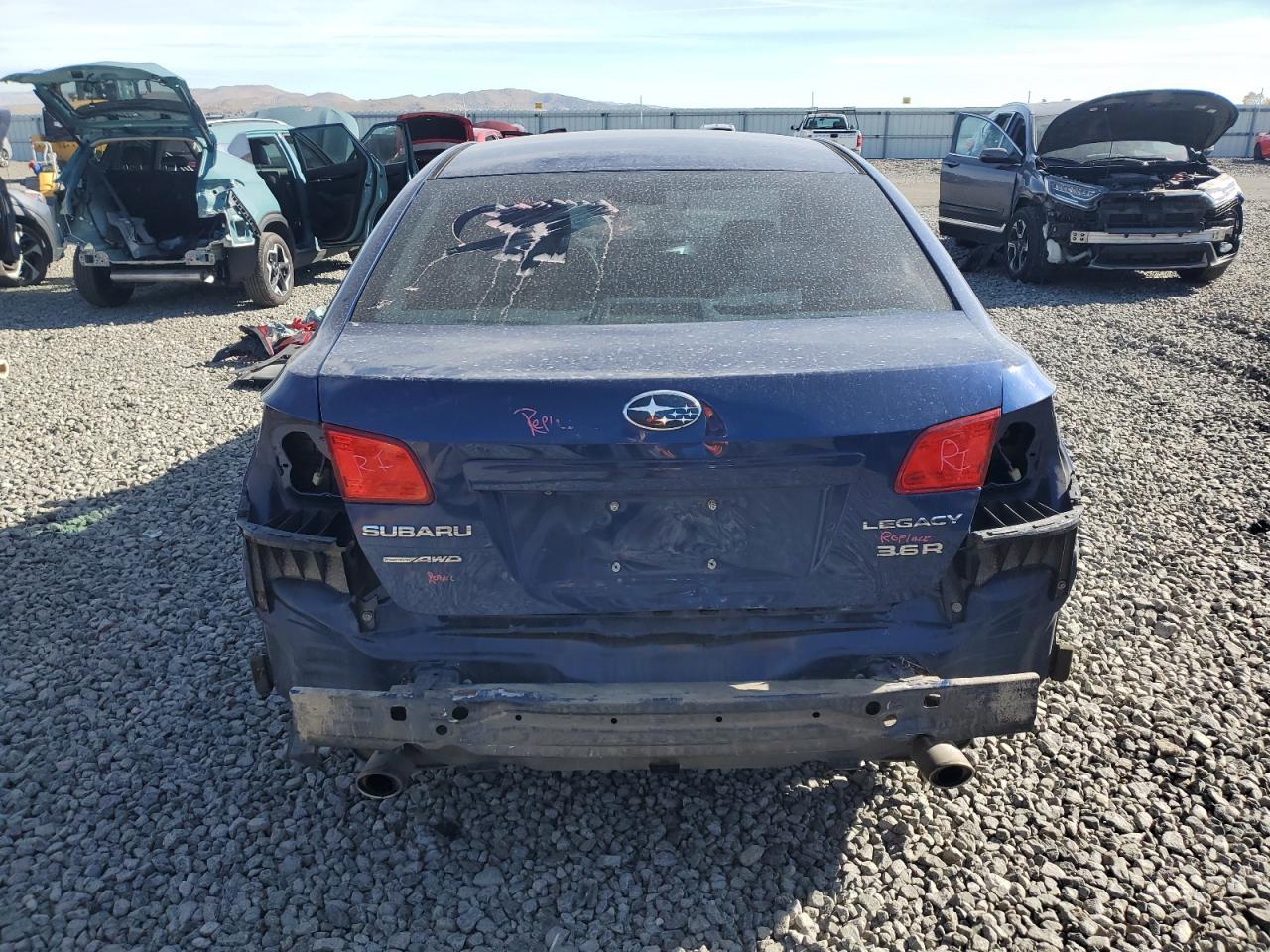2010 SUBARU Legacy